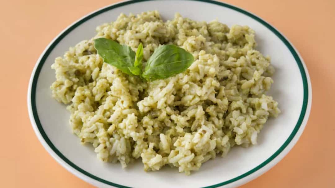 Arroz verde Mexican green rice with herbs
